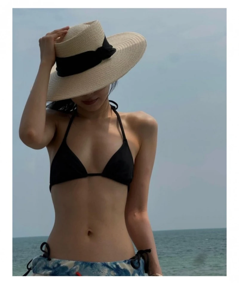 어딘가 부족해보인다는 손나은 비키니 몸매