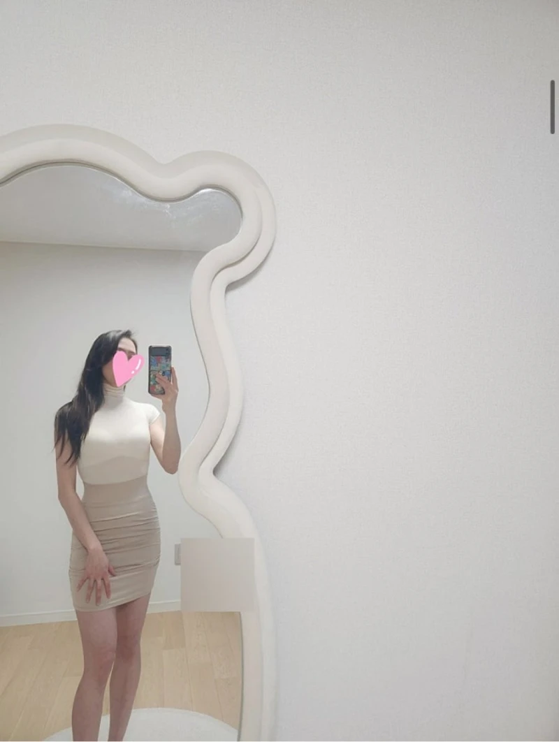 어느 유부녀의 과한 데이트 복장-3