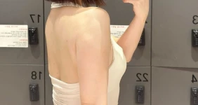 건강한 락커룸 셀카녀