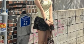 쩍벌 코스프레 송하나