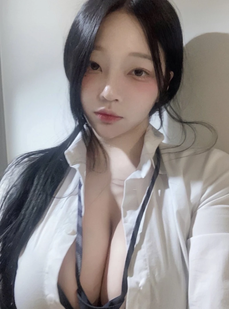 낮과 밤이 다른 누나 ㄷㄷ