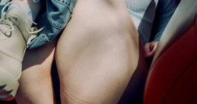 후방) 여자들이 부끄러워하는 부위