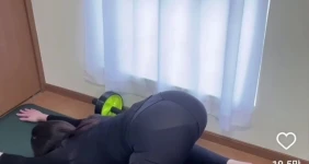 적나라하게 자세 가르쳐 주는 처자