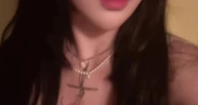 진짜 다 완벽한데 문신이...
