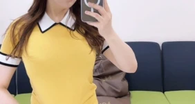 은근 몸 좋아보이는 최영아 기자