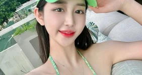 레이싱 모델 한지오 수영복 보소