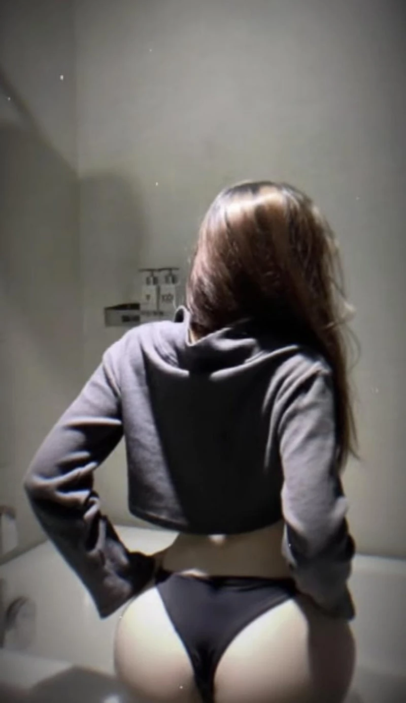 은근히 호불호 갈리는 티팬티 뒤태-2