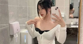 셀카녀보다 거울에 비친 여자가 더 궁금