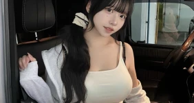 이런 여자 태우면 손 가만히 못있음