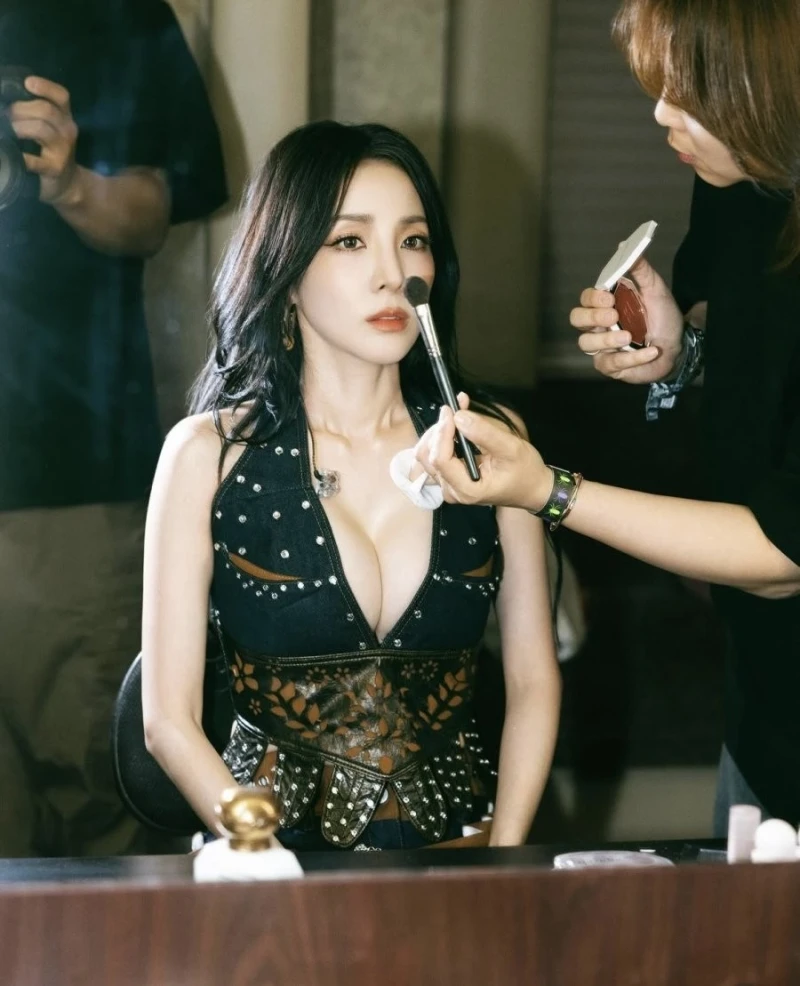 산다라박 가슴 크기가... 원래 이정도였나??