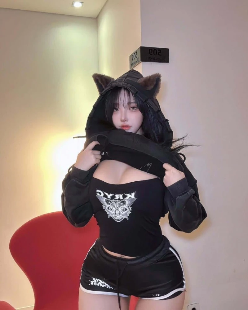 여자력 폭발하는 야한 바디라인-2