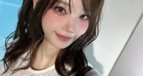 마젠타 멜빵 볼륨감