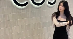 청순과 시크 사이 도라 수영복