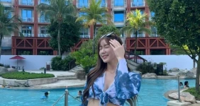 치어리더 안지현 미끈한 수영복