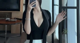 오늘밤이 기대되는 여자친구