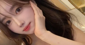 후방) 야한사진 잔뜩 올리는 인플루언서