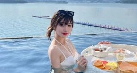 치어리더 조다정 호텔 수영장