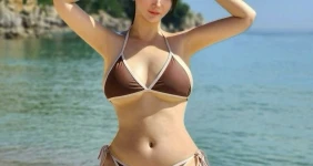 언더붑 비키니 훌륭한 가슴과 골반
