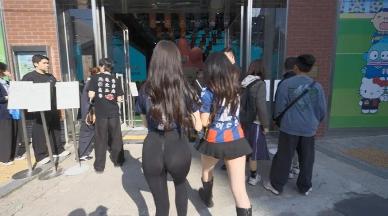 김현영 치어리더 가슴만 큰 줄 알았는데 빵댕이도 미쳤네-2