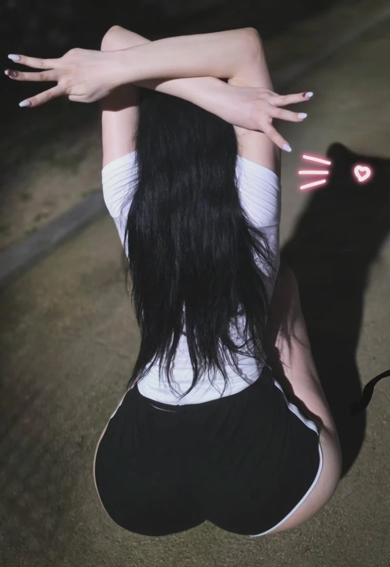 요즘 인스타 인싸녀들 사이에서 핫한 포즈