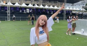 DJ ROHA 로하 꽉끼는 수영복