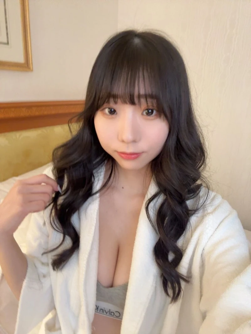 피부 좋은 J컵 AV 배우 모모타 미츠키-12