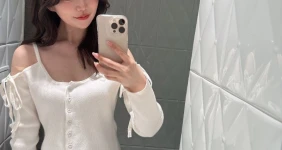 미모가 출중한 아나운서 출신 배우 와카 나츠키