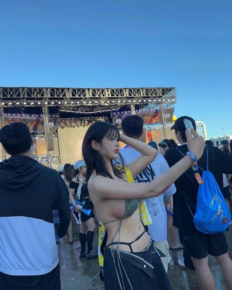 거대한 워터밤 누나-4