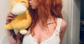 운동후 셀카 참 좋아하는 처자