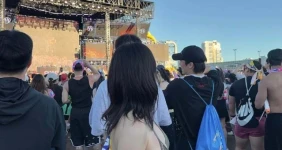 권선생급 워터밤 처자 발견 ㄷㄷ