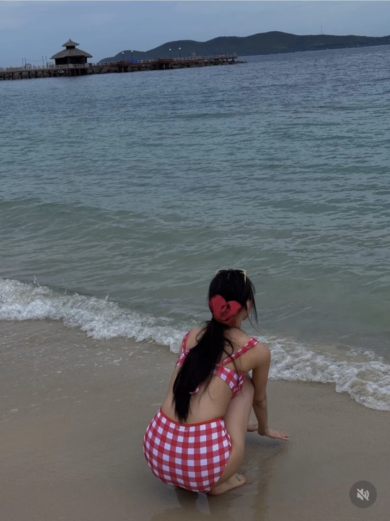 98년생 정예인 비키니-3