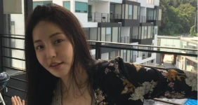브브걸 '꼬북좌' 유정 깊은 슴골 ㄷㄷ