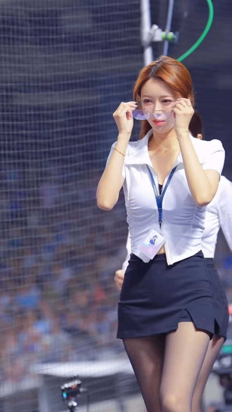 내수차별.. 대만 이아영 치어리더 의상-3