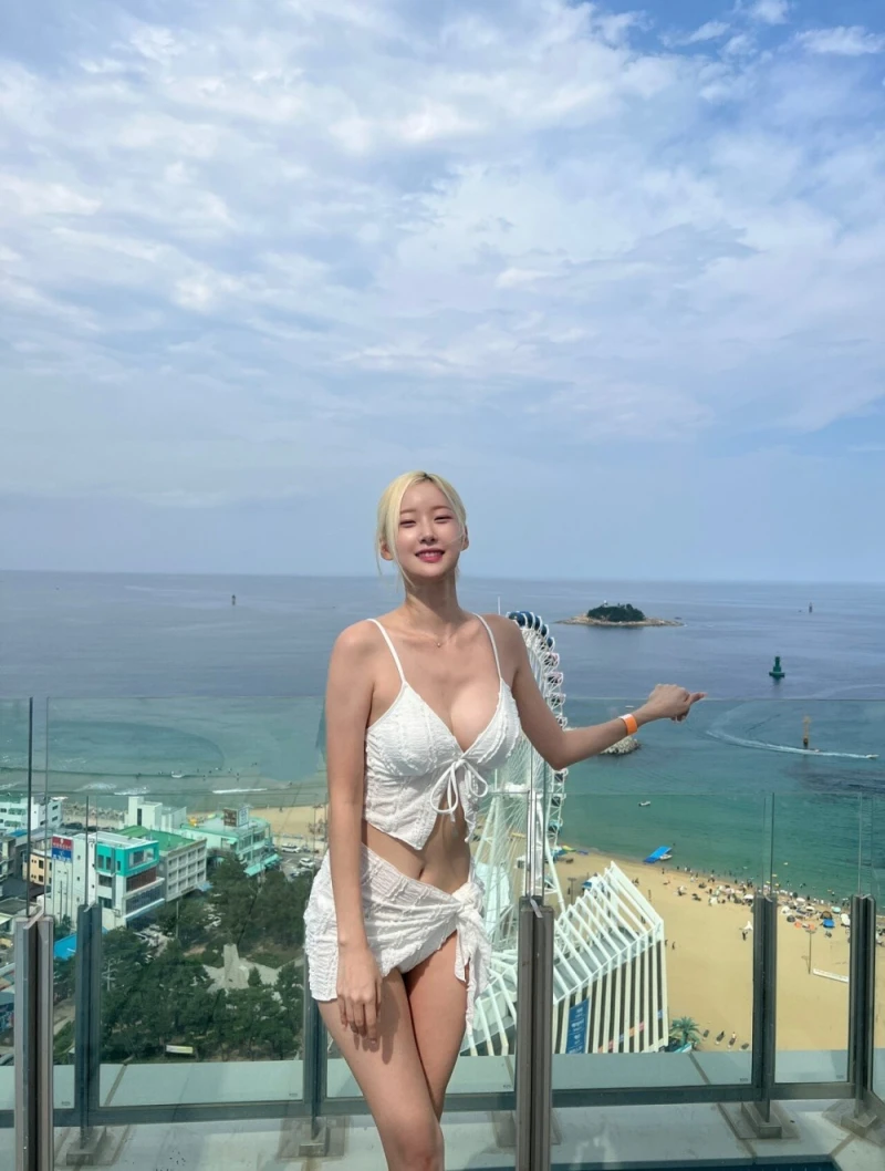 속초로 휴가 떠난 서현숙 치어리더 몸매