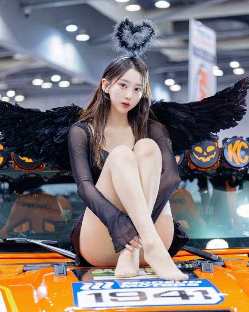 여자들 이런 자세 좋지 않나요?