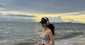 CK 속옷 런닝녀 등장 ㄷㄷ