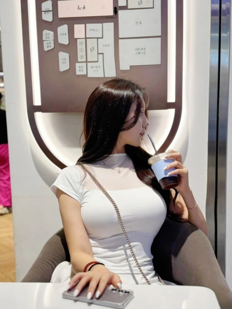 김현영 치어리더 출근길 동탄룩-3