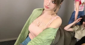 전소미 시스루 레이스