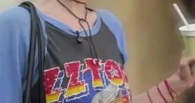 걷기만 하는데 파이팅 넘치는 전소미