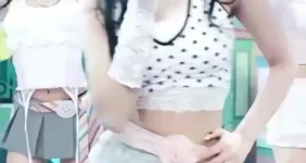 베이비몬스터 아현 아찔한 옆라인