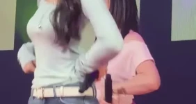 청바지 뒤태 에이핑크 정은지