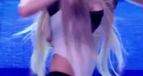 미야오 수인 너무 짧은 팬츠