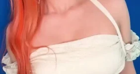 피프티피프티 아테나 떨리는 윗슴