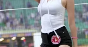 후드 밀착 민소매 가슴 볼륨감 안지현 치어리더