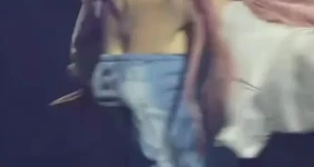 르세라핌 사쿠라 오프숄더