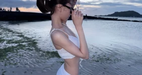 정말 깡마른 걸그룹 맴버 비키니