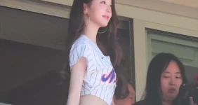 관중석에서 끼부리는 원영이