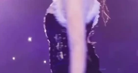 엉덩이도 이쁜 사나