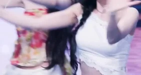 등이 시원한 프로미스나인 박지원