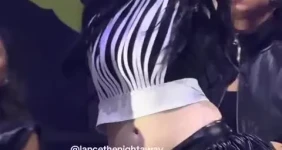 에스파 카리나 살짝 뱃살